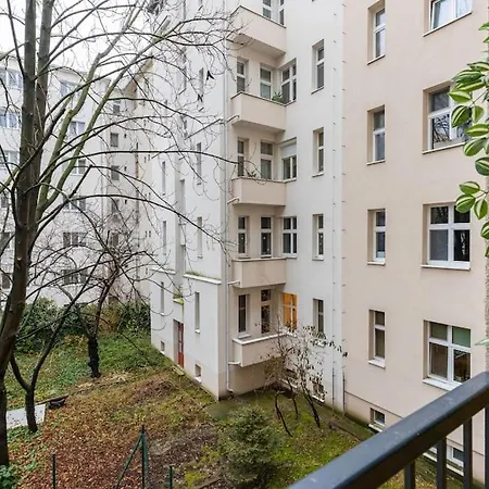Luxury On Wilsonova, Close To Center