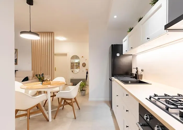 Luxury On Wilsonova, Close To Center