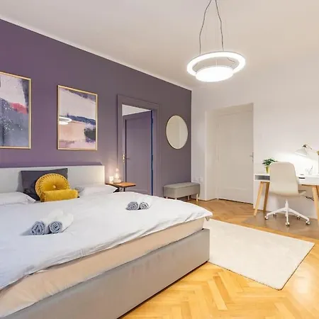 Luxury On Wilsonova, Close To Center *