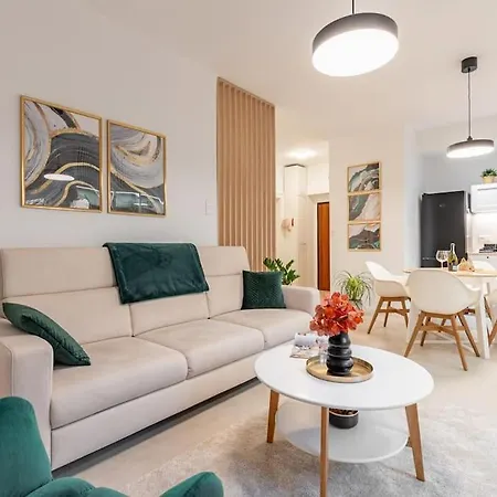 Luxury On Wilsonova, Close To Center